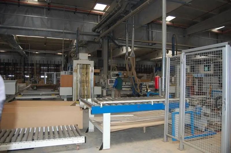 Interior de la f&aacute;brica de Puertas Norma. Foto: Diputaci&oacute;n de Soria
