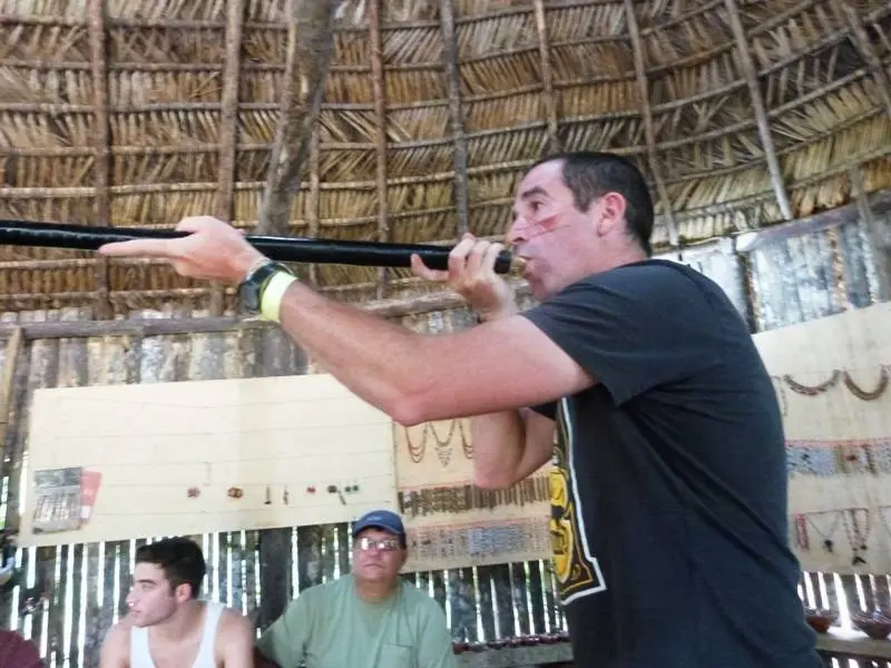 Probando con la cerbatana