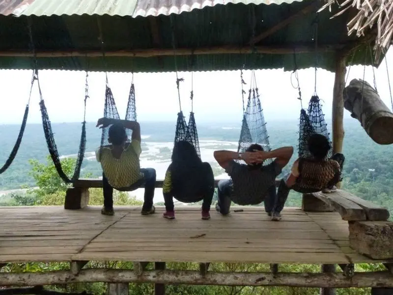 Vistas del Pastaza y de la selva