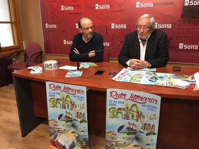 Mart&iacute;nez Laseca (izquierda) y B&aacute;rez (derecha), en rueda de prensa.