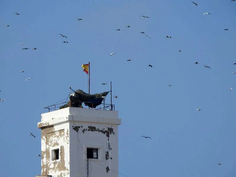 Sobrevolando la torre de vigilancia