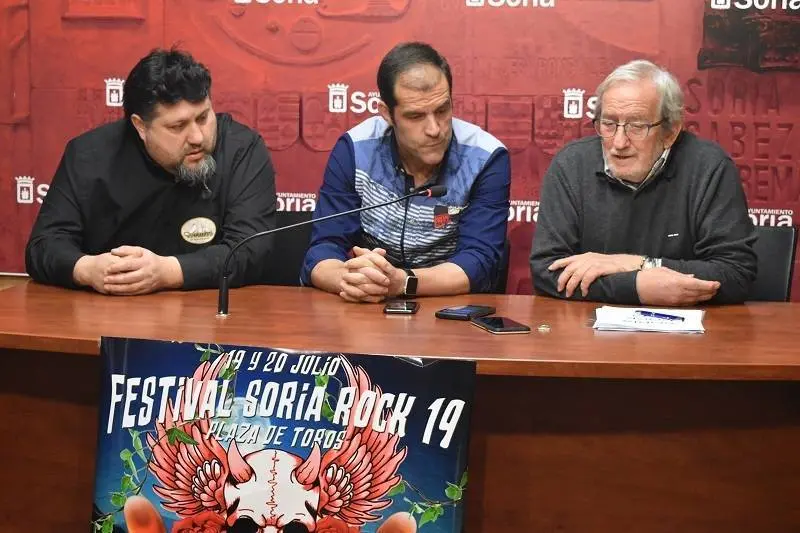 Mart&iacute;nez, Izquierdo y B&aacute;rez, de izquierda a derecha