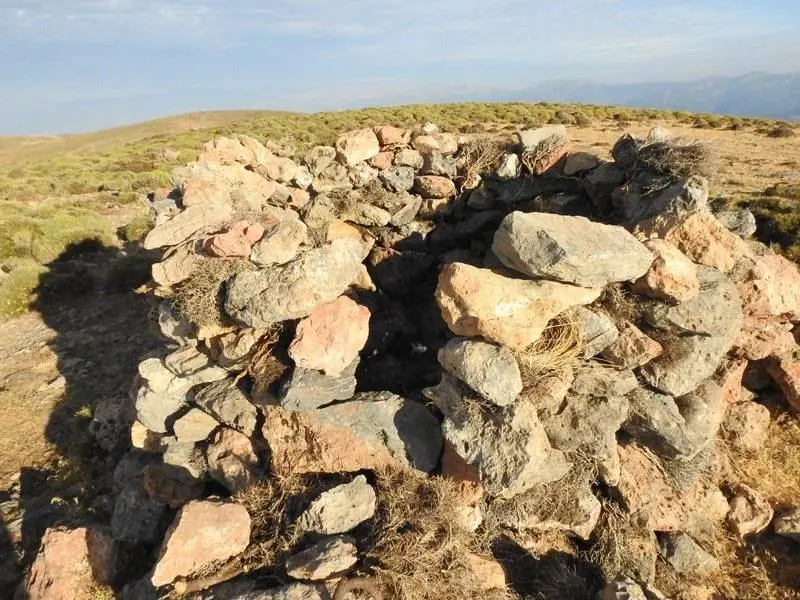 Cub&iacute;culo de cazadores en la cima
