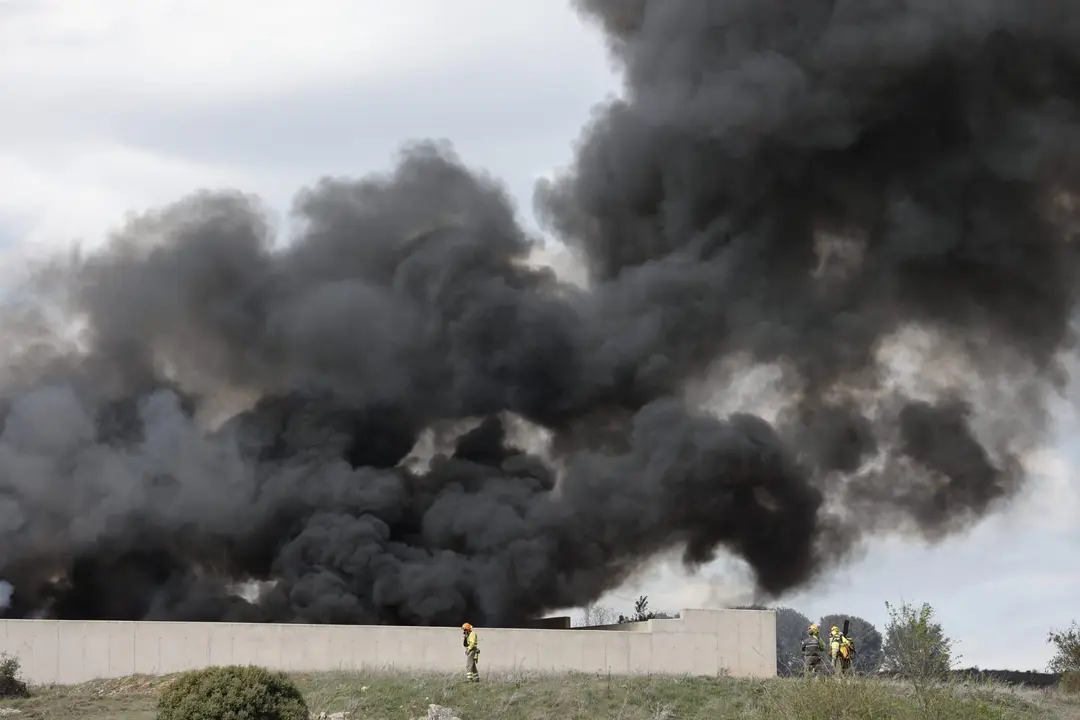 Incendio en el desguace de Carbonera