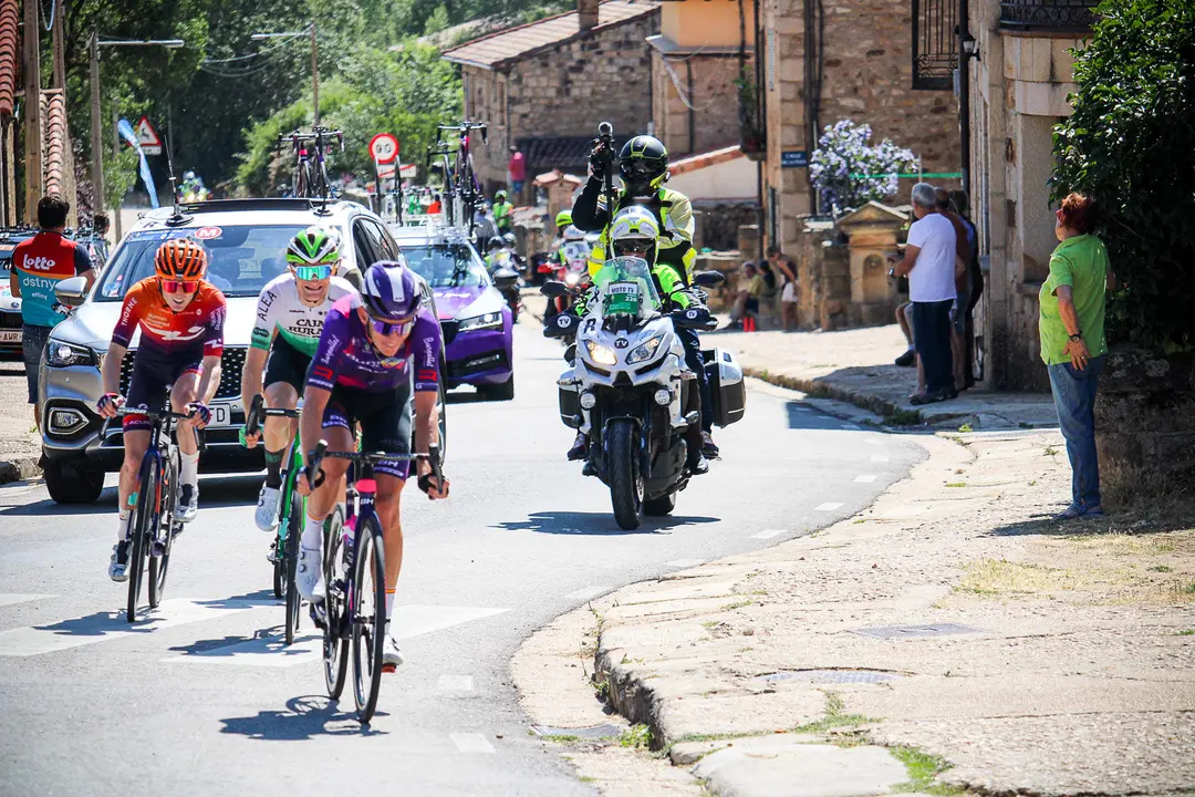 Paso por El Royo Vuelta Ciclista CyL-2