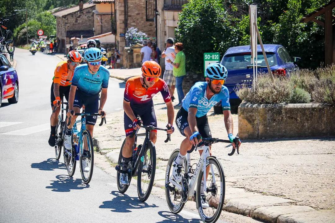 Paso por El Royo Vuelta Ciclista CyL-22