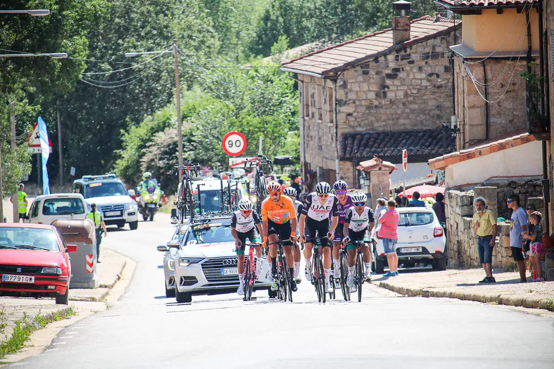 Paso por El Royo Vuelta Ciclista CyL-23