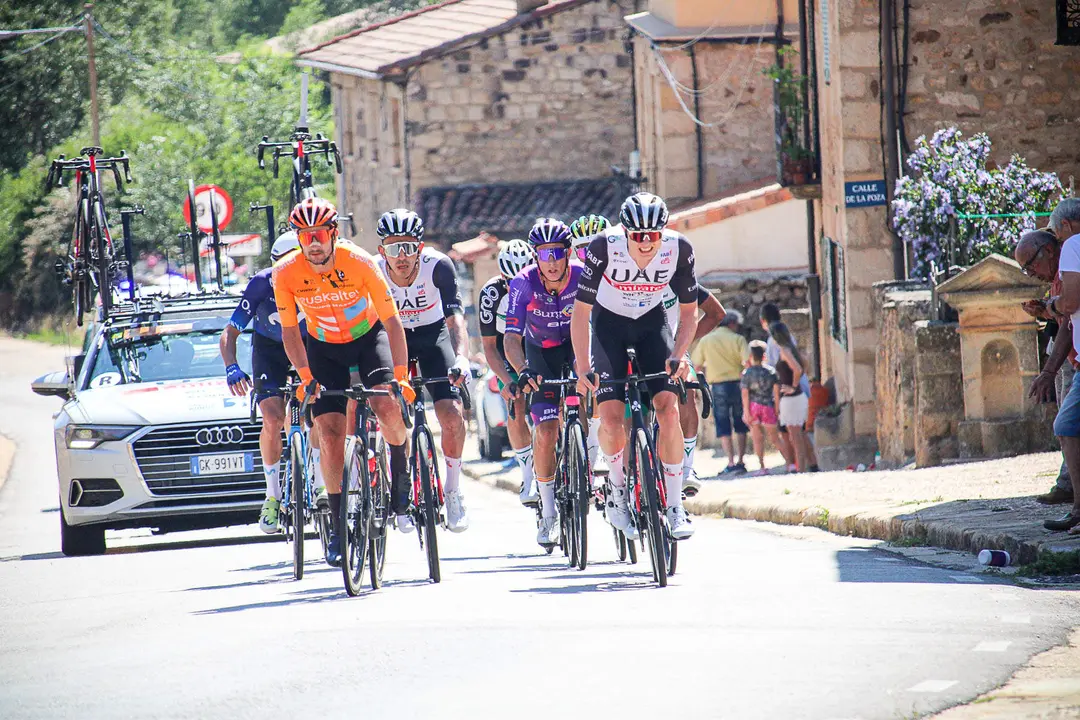 Paso por El Royo Vuelta Ciclista CyL-24