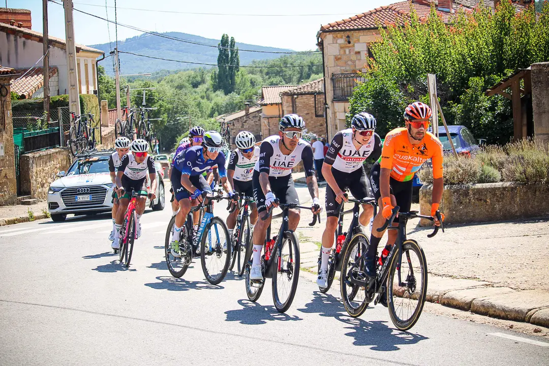 Paso por El Royo Vuelta Ciclista CyL-26