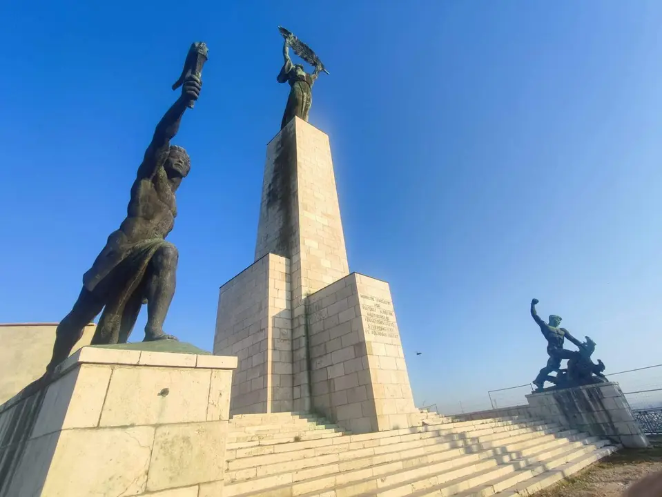 D&iacute;a 23. Estatua de la Libertad de Budapest