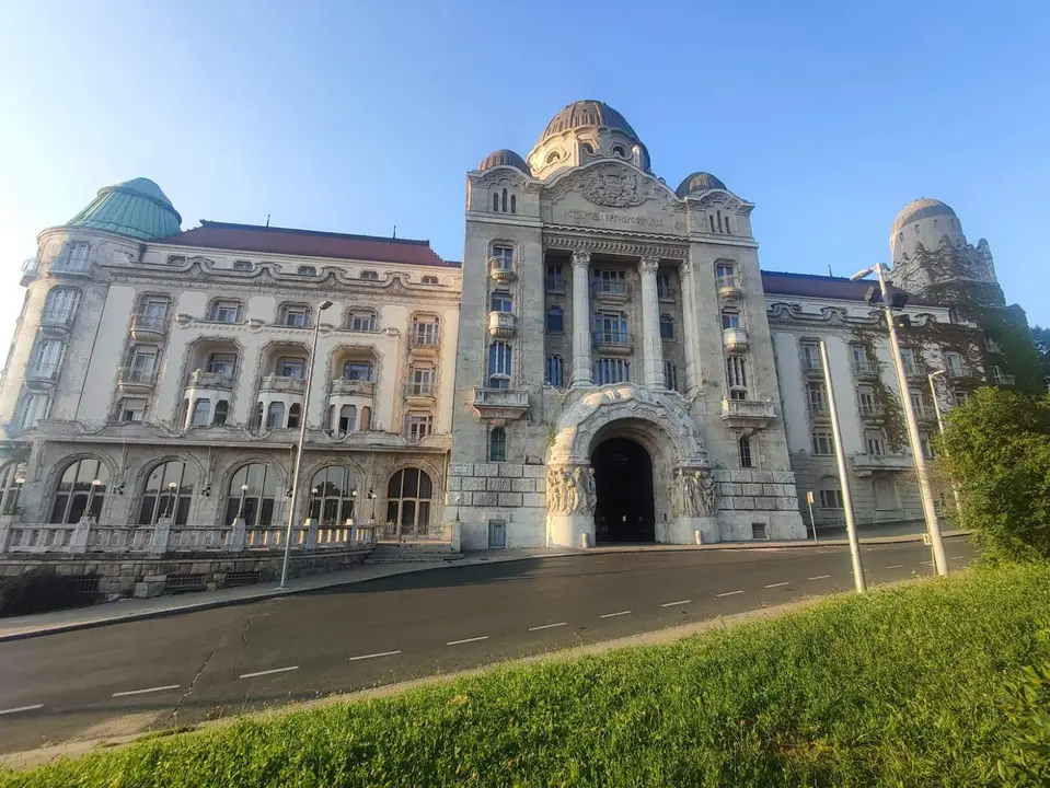 D&iacute;a 23. Hotel y Balneario Gellert de Budapest