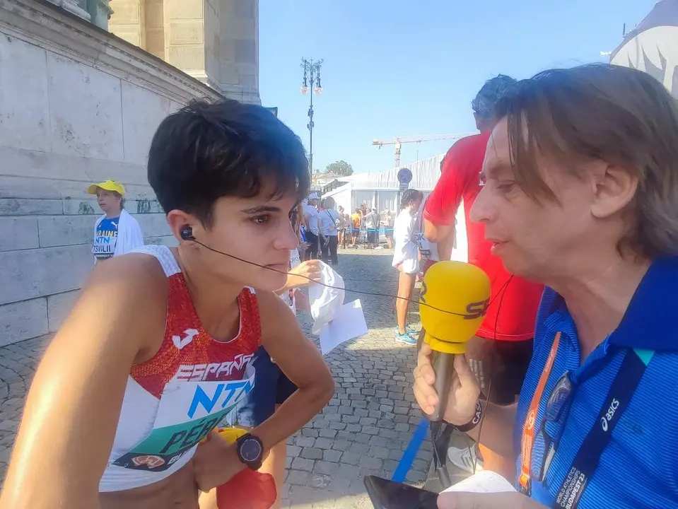 D&iacute;a 24 (19). Jos&eacute; Luis L&oacute;pez entrevista a Mar&iacute;a P&eacute;rez