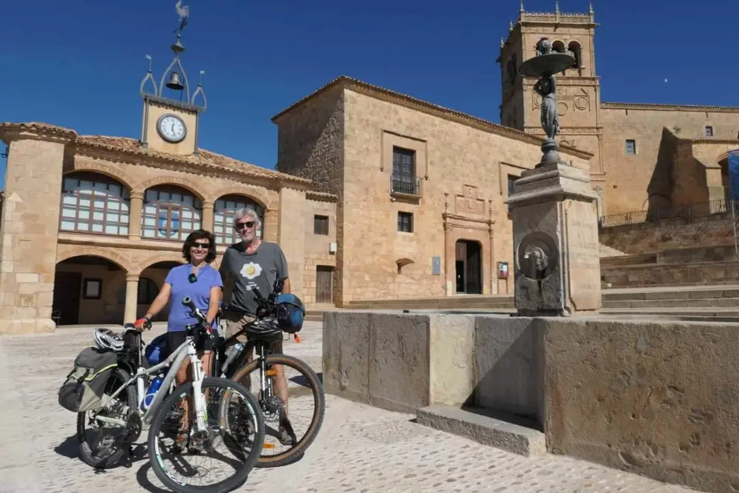 La Historia en Bicicleta Mor&oacute;n de Almaz&aacute;n