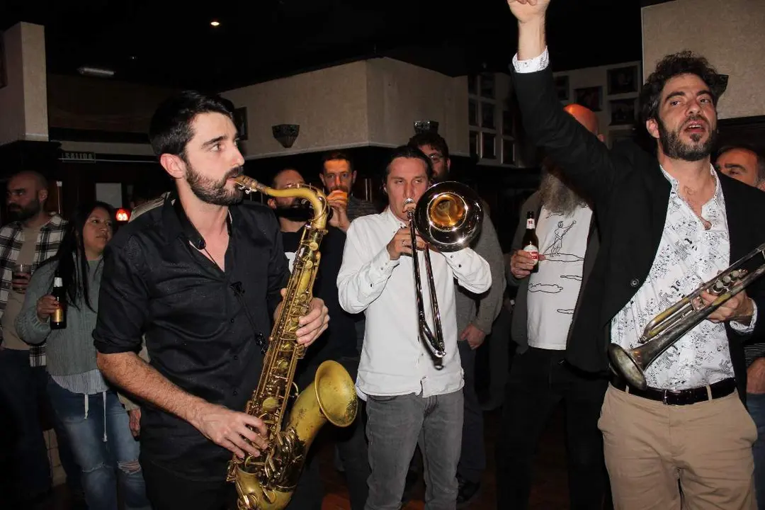 Groove Premade en Avalon15