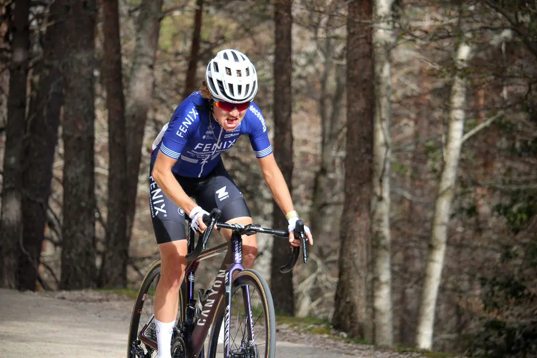 Vuelta Ciclista a Espa&ntilde;a femenina a 1 km de meta y podios-27