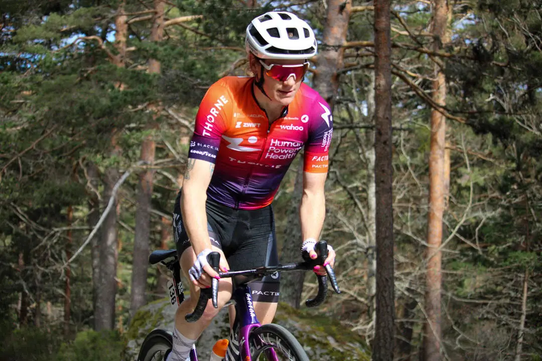 Vuelta Ciclista a Espa&ntilde;a femenina a 1 km de meta y podios-50