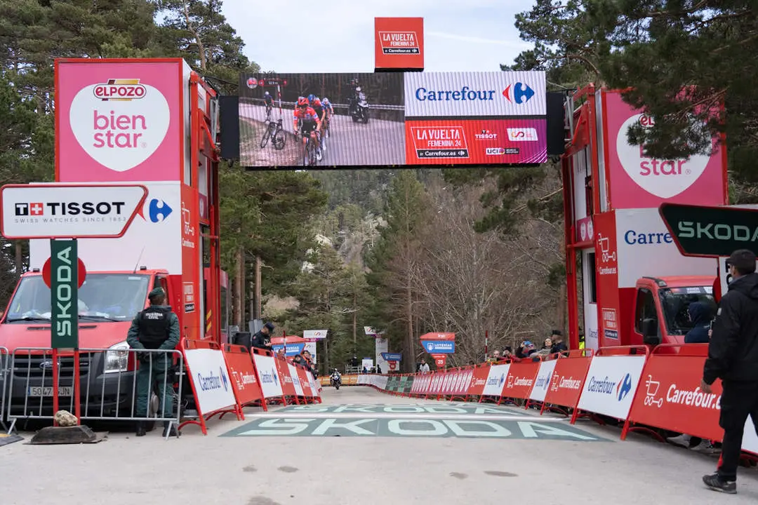 Vuelta a Espa&ntilde;a meta Laguna Negra-47