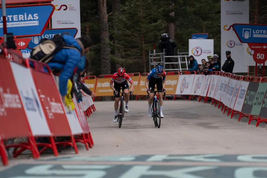 Vuelta a Espa&ntilde;a meta Laguna Negra-33