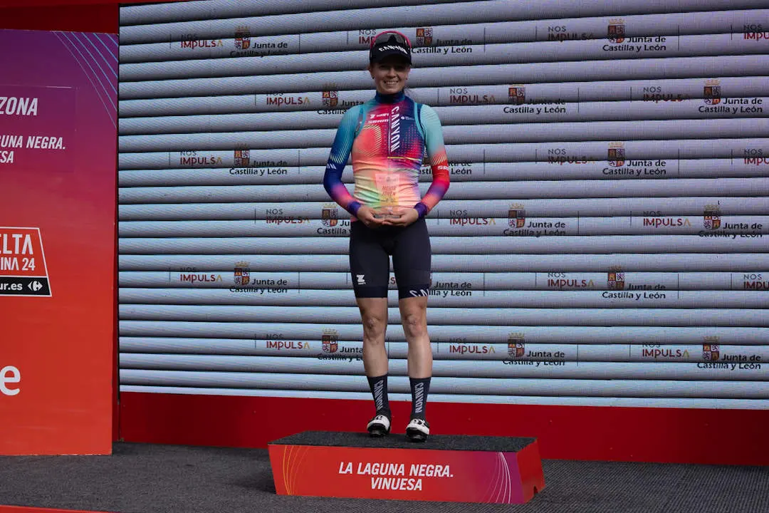 Vuelta a Espa&ntilde;a meta Laguna Negra-02