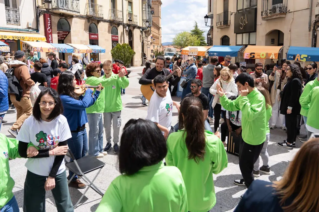 Mercado Emprender en Mi Escuela-01