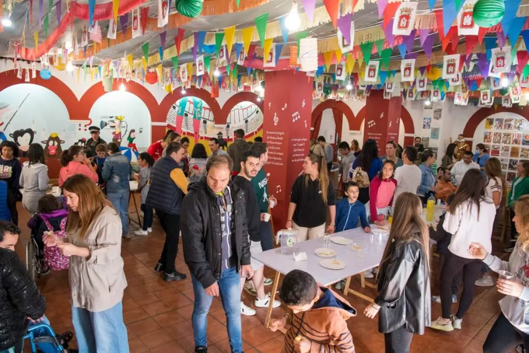 Visita del Santa Isabel a la Cuadrilla de San Esteban25