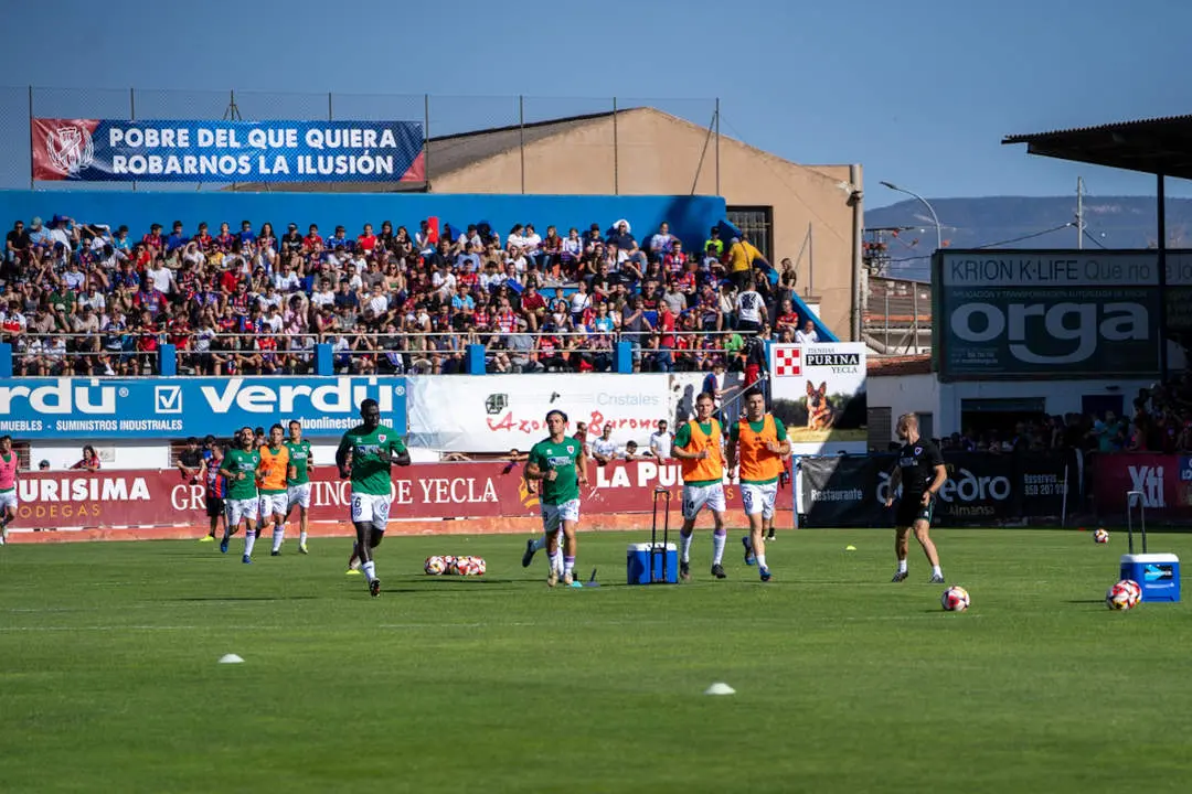 Yeclano vs Numancia calentamiento-06