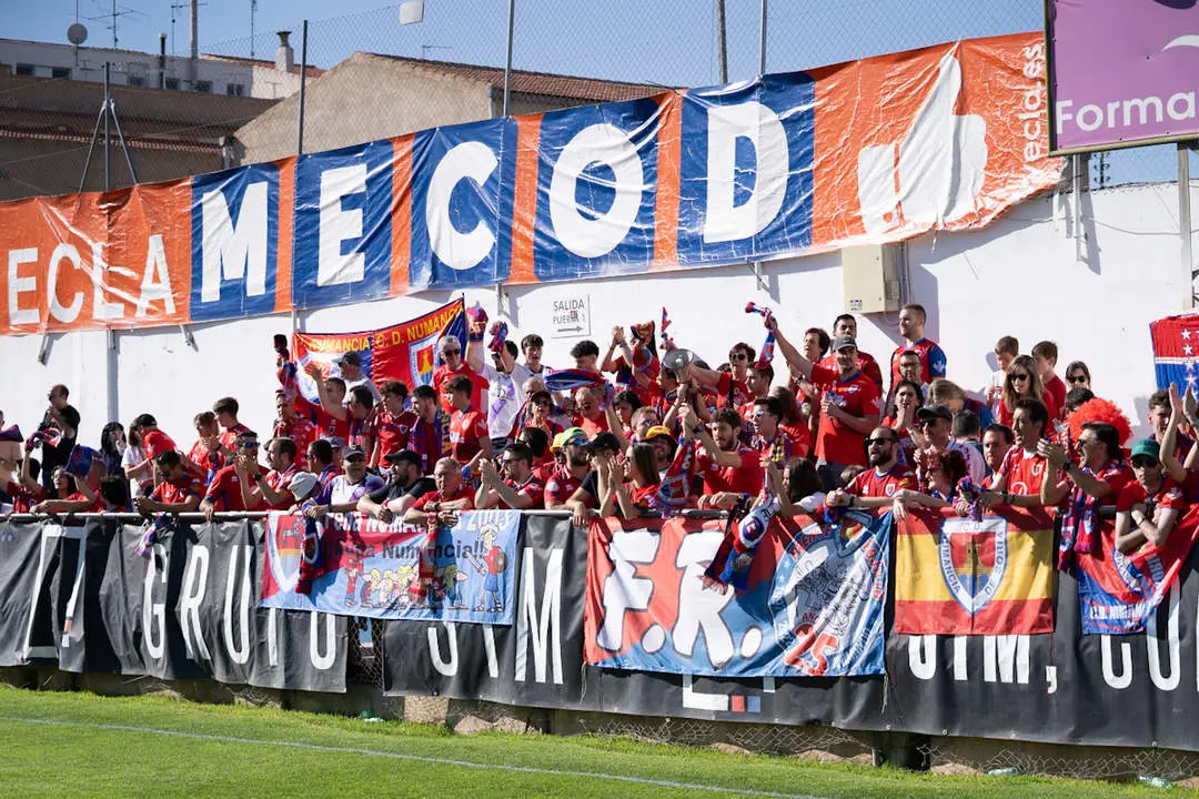 Yeclano vs Numancia calentamiento-07