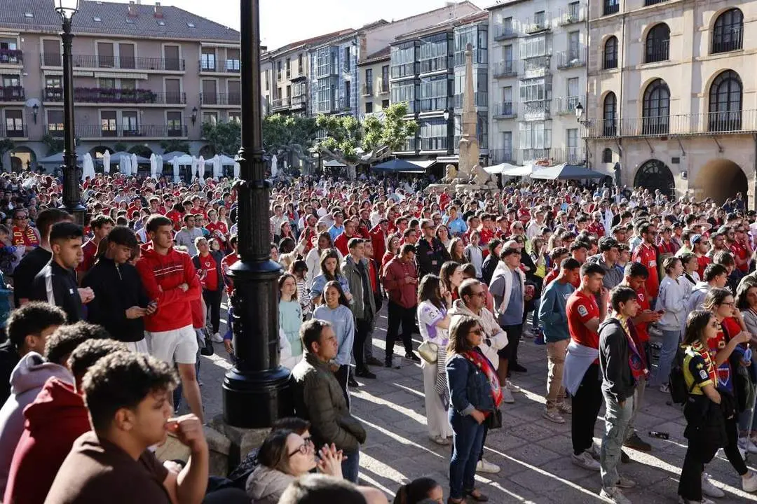 Pantalla gigante en el pasado play off de 2024