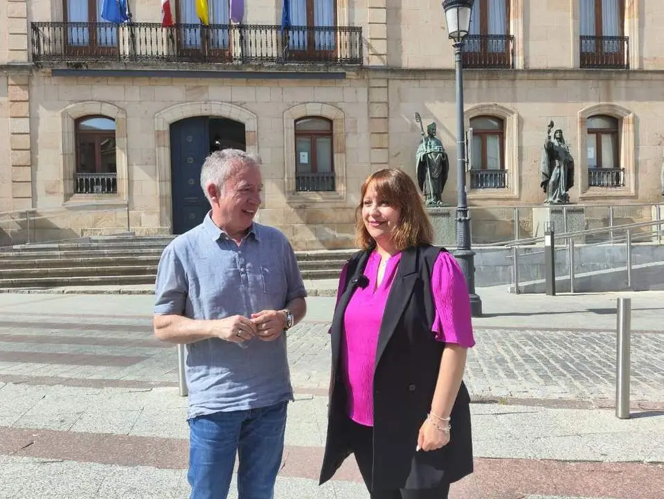 &Aacute;ngel Ce&ntilde;a y Vanessa Garc&iacute;a