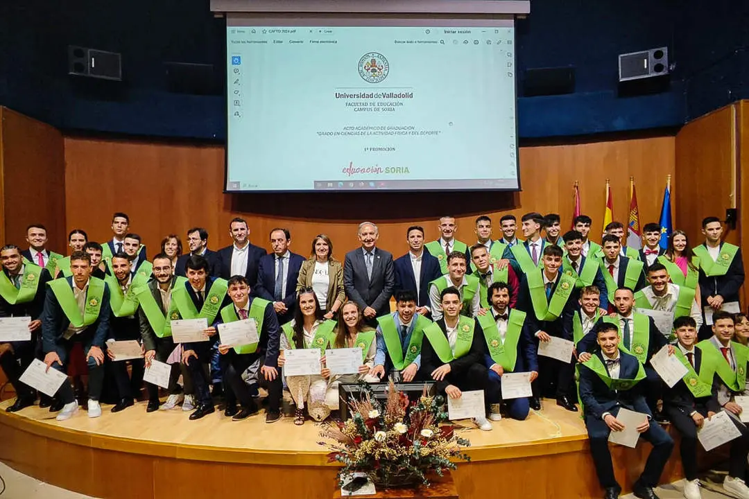 Graduaci&oacute;n alumnos Grado en Ciencias de la Actividad F&iacute;sica y del Deportes-11