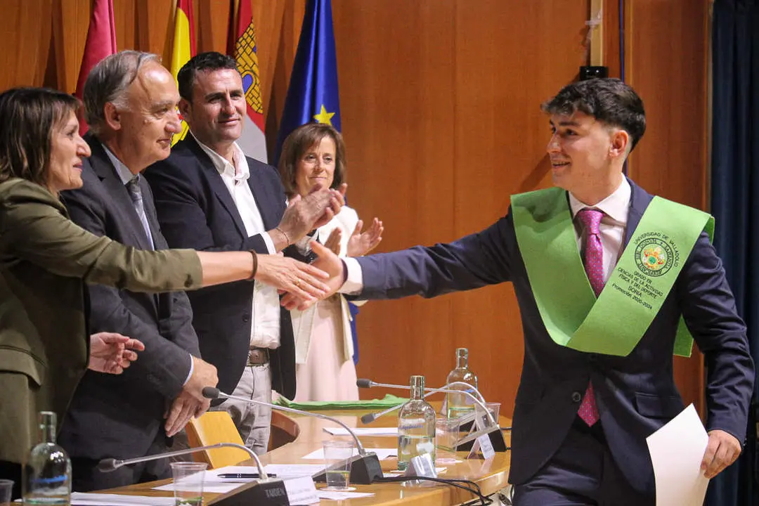 Graduaci&oacute;n alumnos Grado en Ciencias de la Actividad F&iacute;sica y del Deportes-95