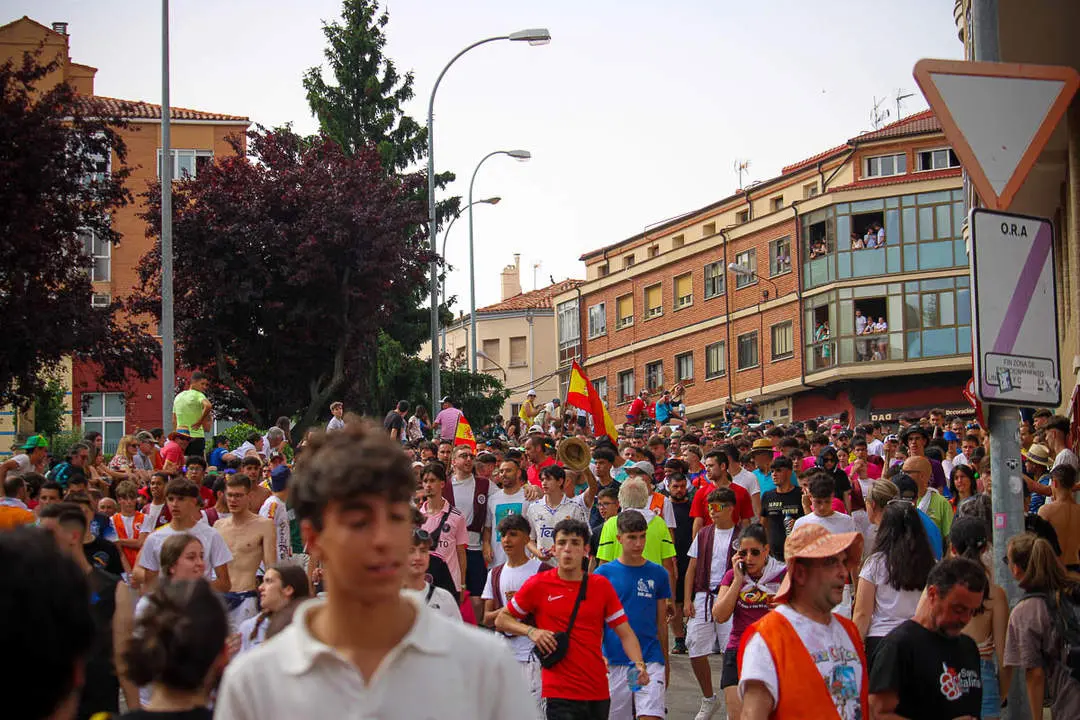 Llegada de los novillos a la plaza de toros-43
