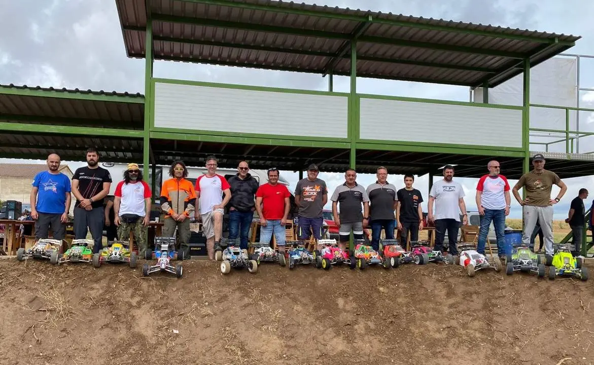 Coches teledirigidos en Villanueva de Zamaj&oacute;n (6)
