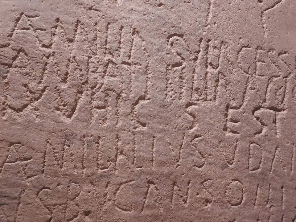 Estelas funerarias romanas con protoeuskera en Tierras Altas  (3)