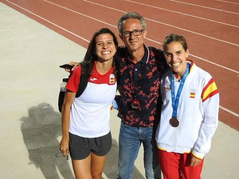 Marta P&eacute;rez, en los Juegos Mediterr&aacute;neos de Tarragona 2018, con Irene S&aacute;nchez-Escribano y Antonio Serrano