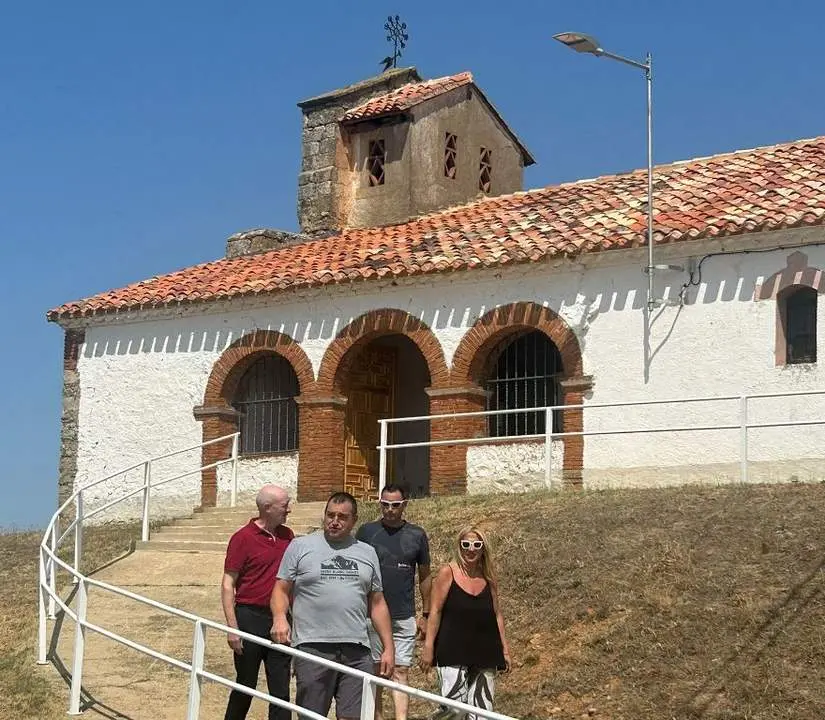 La Junta invierte 47.659 euros en restaurar la cubierta de la Iglesia de Cascajosa