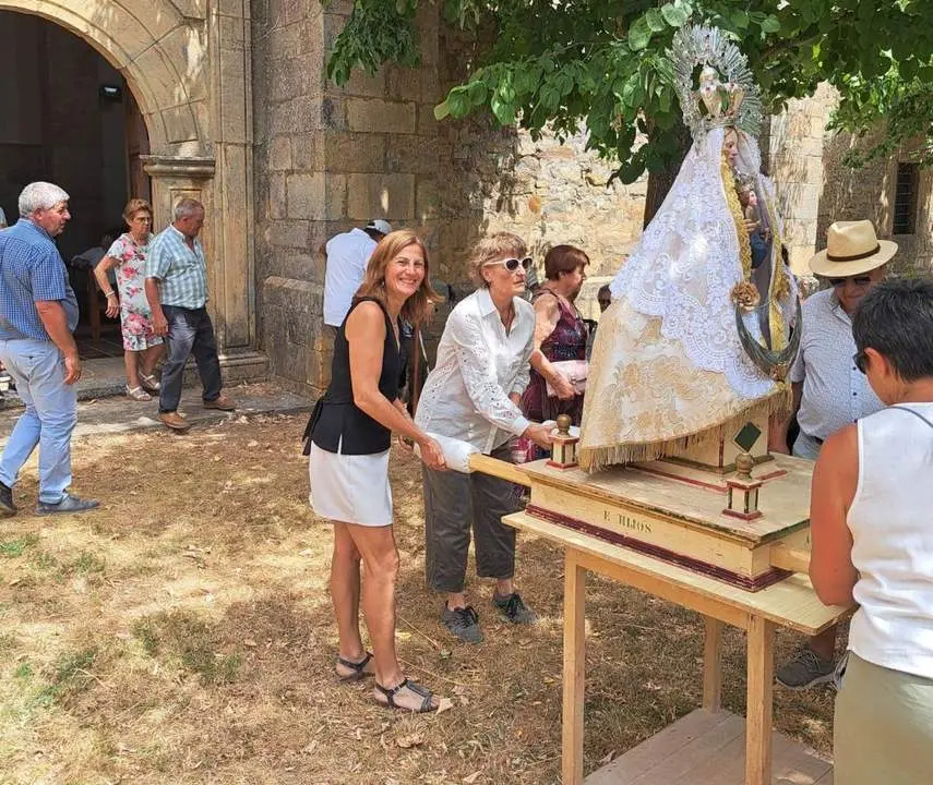 Virgen del Almuezo, Narros (1)