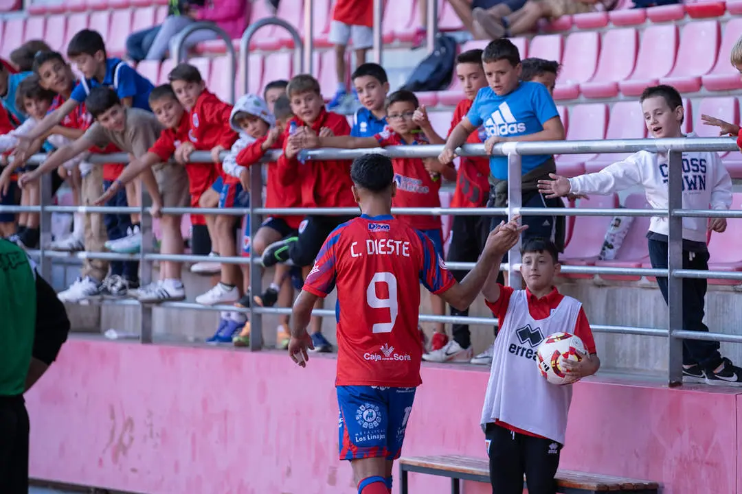 Numancia vs Pontevedra-23