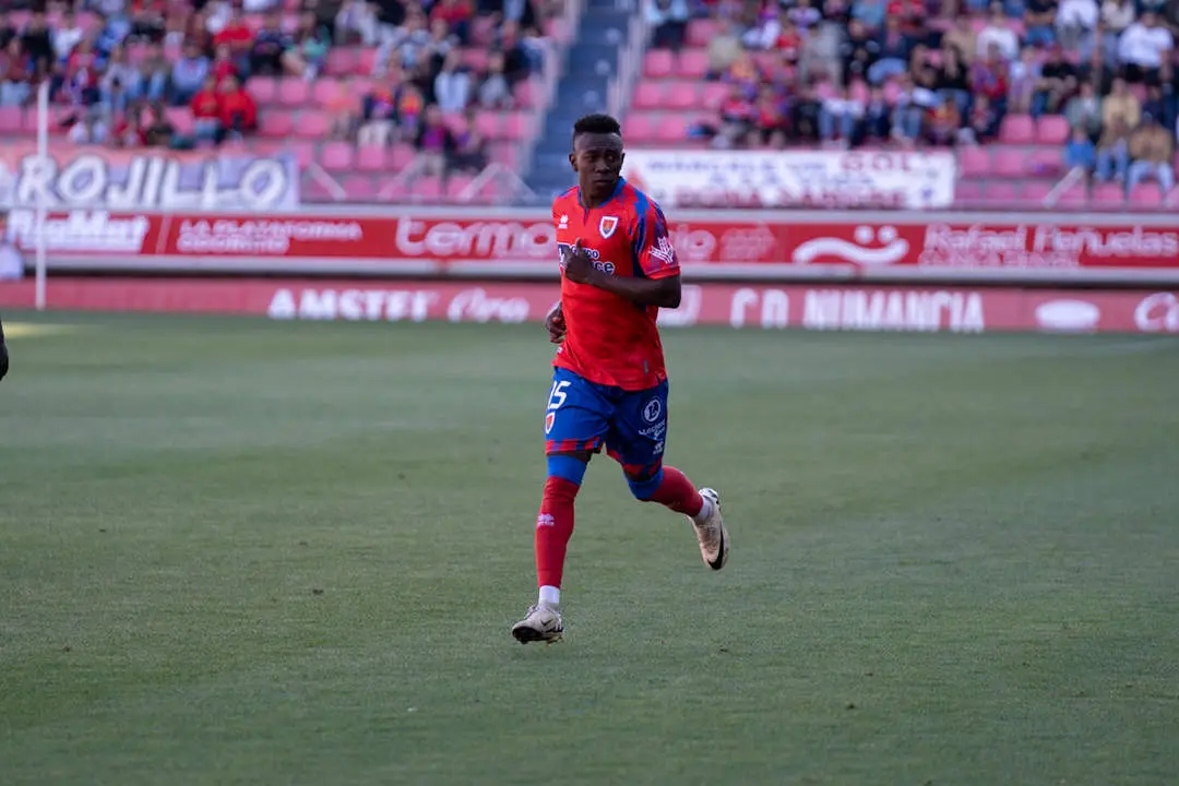 Numancia vs Pontevedra-26