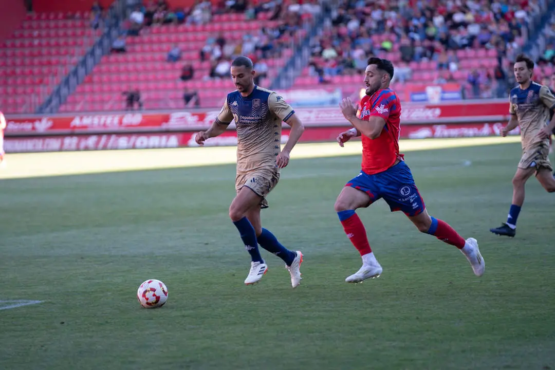 Numancia vs Pontevedra-21