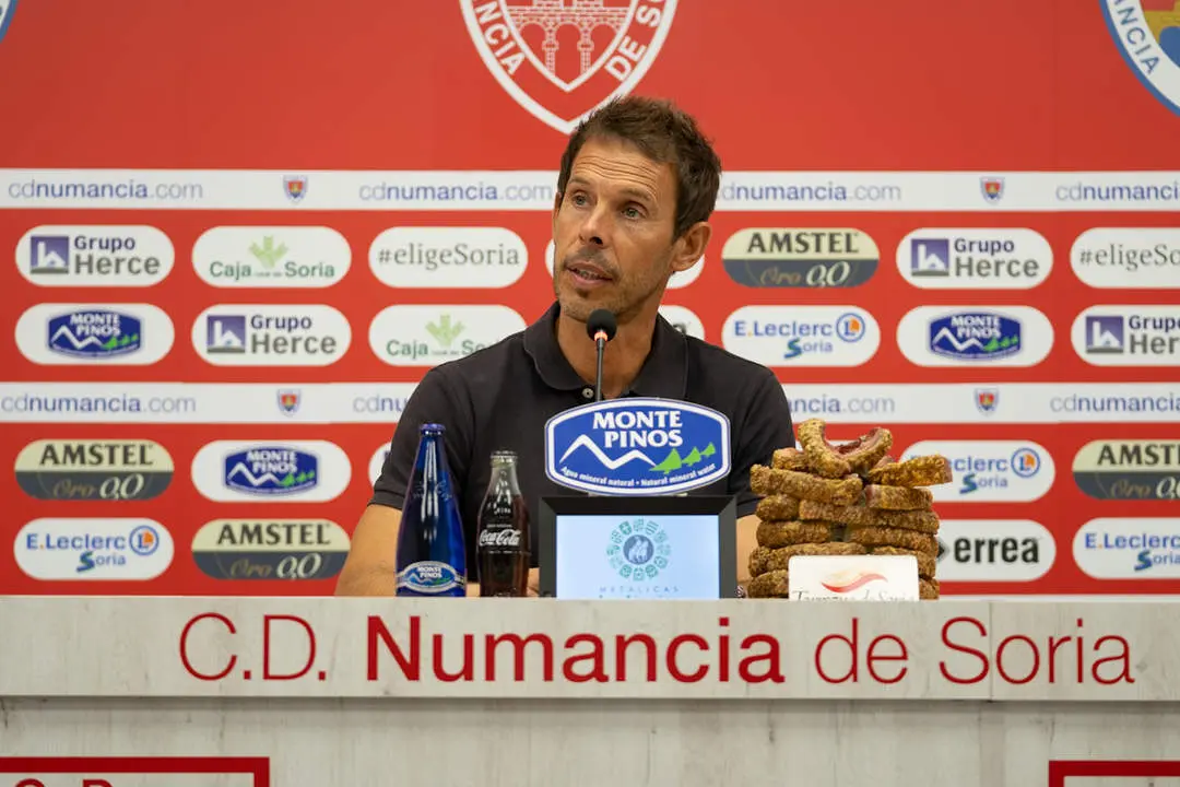 Numancia vs Pontevedra-04