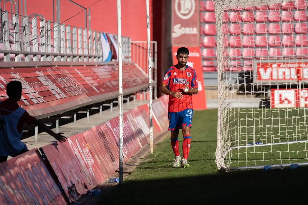 Numancia vs Pontevedra-24