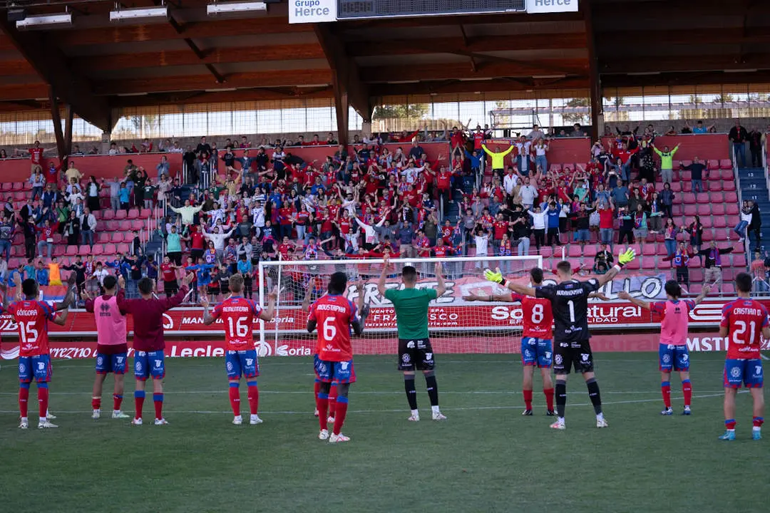 Numancia vs Pontevedra-10
