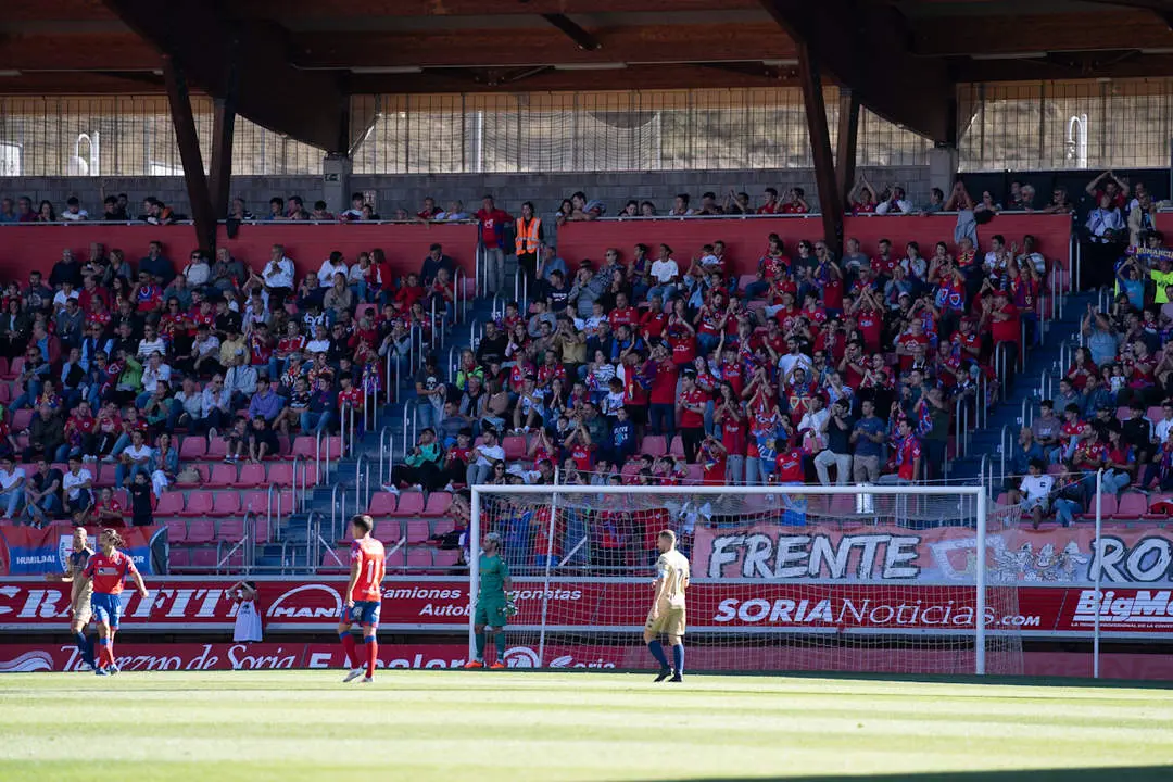 Numancia vs Pontevedra-37
