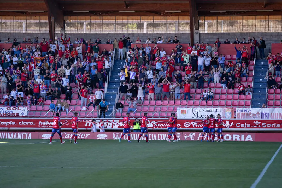 Numancia vs Pontevedra-32