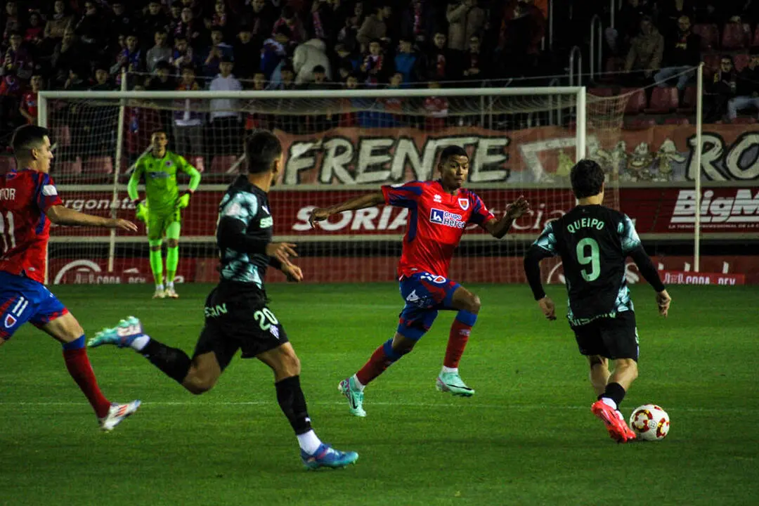 Numancia-Sporting de Gij&oacute;n-8