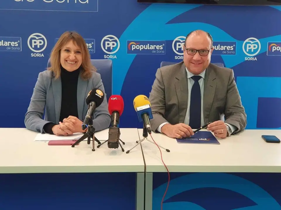 Langa de Duero acoge el I Foro organizado por el Partido Popular
