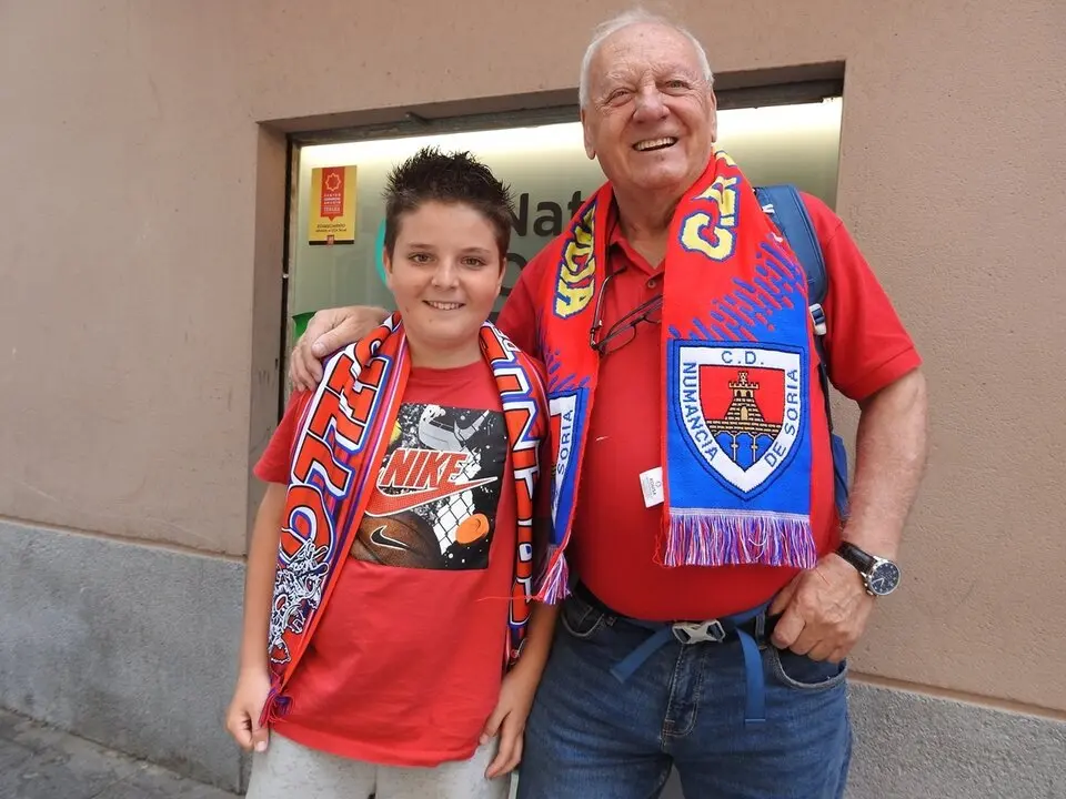 Aficionados del CD Numancia en Teruel (12)