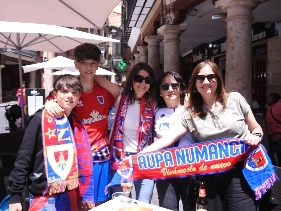 Aficionados del CD Numancia en Teruel (18)