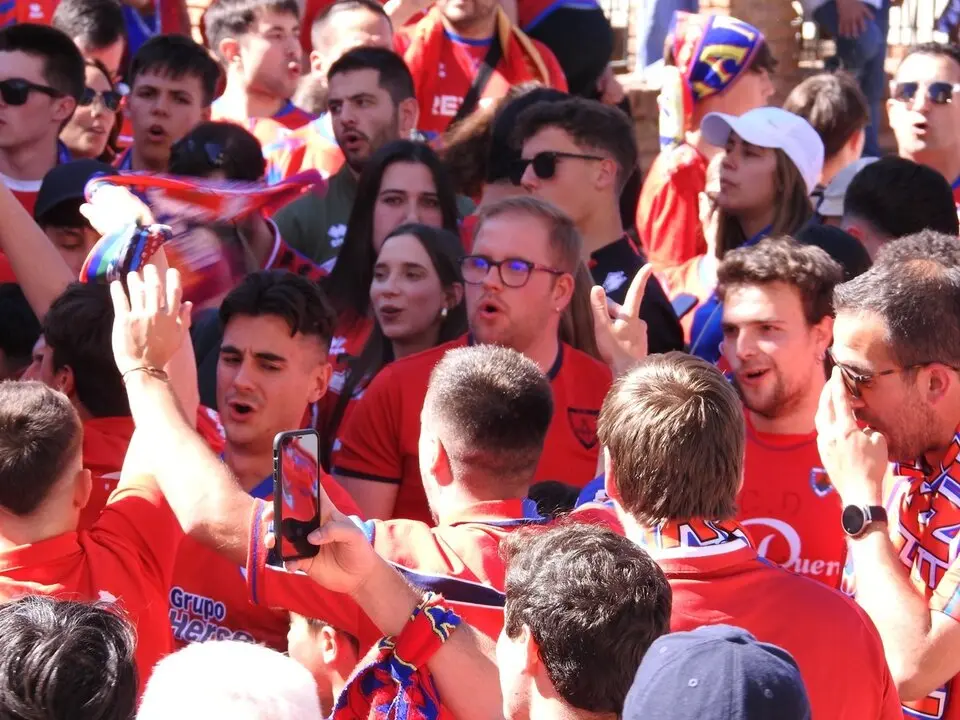 Llegada del Numancia a Pinilla, campo del Teruel (9)